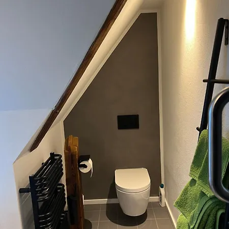 Dreckerhook, Oasis To Slow Down! Διαμέρισμα *