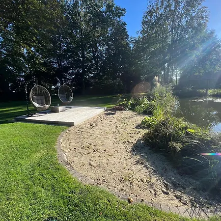 Dreckerhook, Oasis To Slow Down! Διαμέρισμα